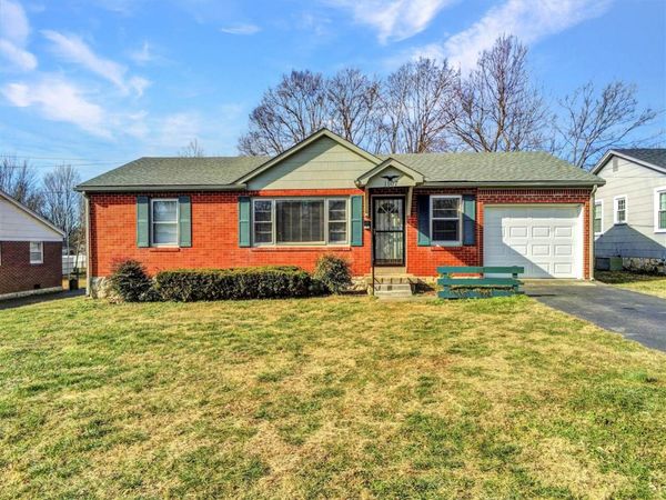1107 Baldwin Drive, Bowling Green, KY 42104