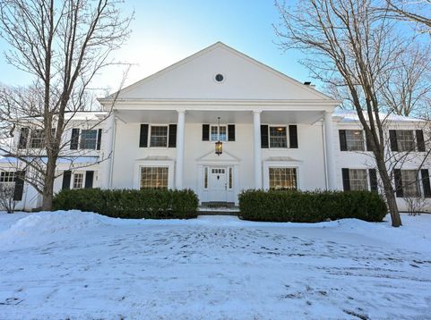 Main Photo