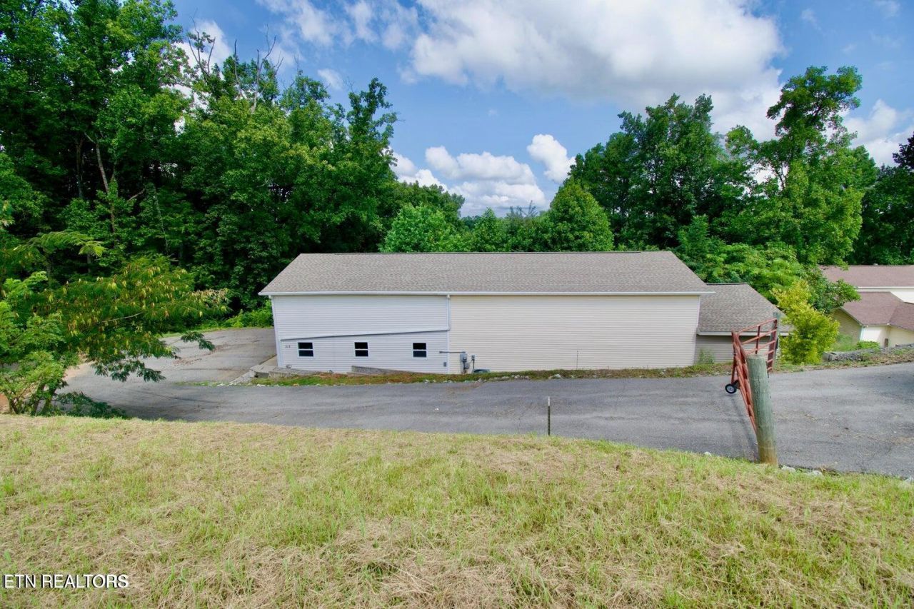 3618 Big Springs Rd, Maryville, TN 37801 Main Photo