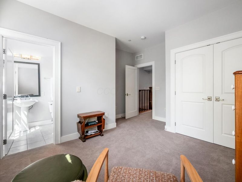 292 1/2 E Gay Street, Unit TH46, Columbus, OH 43215 Photo 15