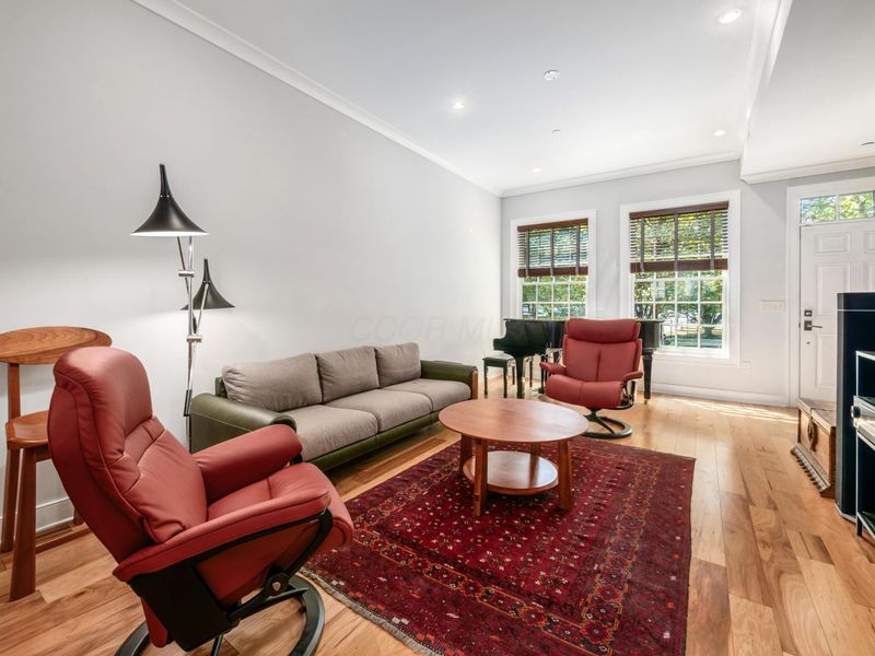 292 1/2 E Gay Street, Unit TH46, Columbus, OH 43215 Photo 2