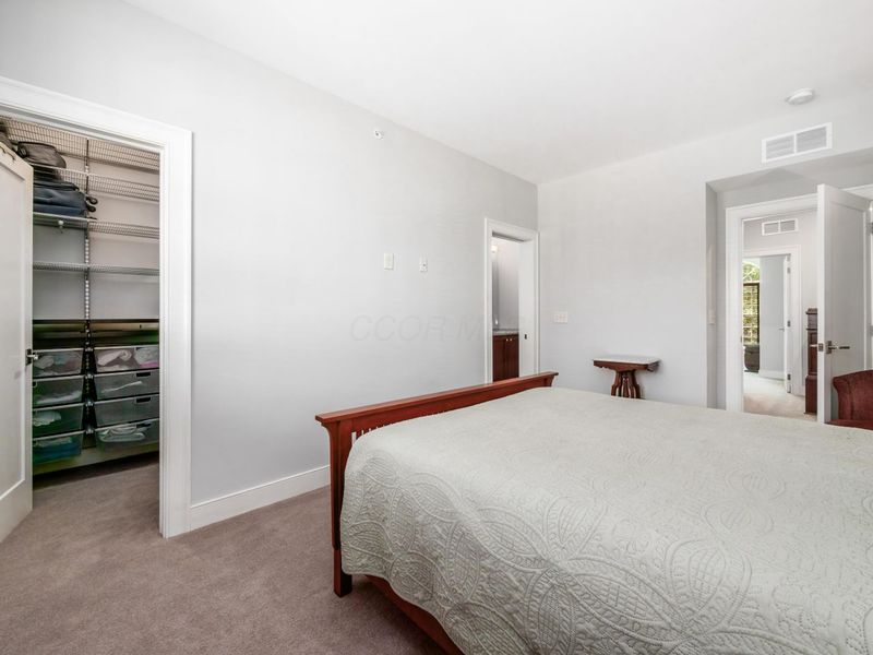 292 1/2 E Gay Street, Unit TH46, Columbus, OH 43215 Photo 9