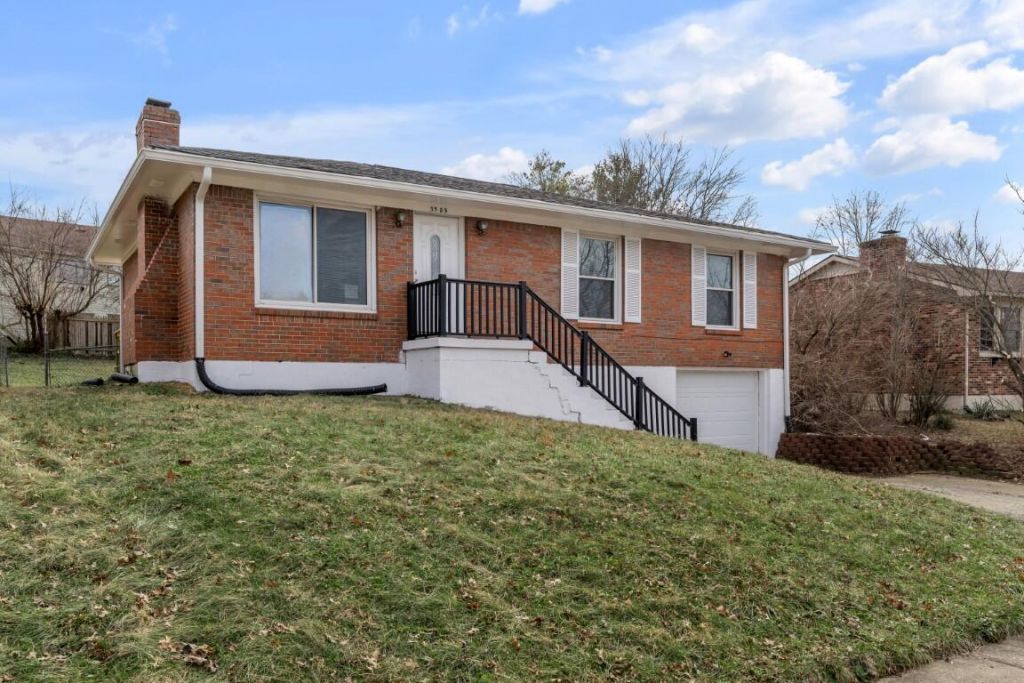3585 Pimlico Parkway, Lexington, KY 40517 Main Photo