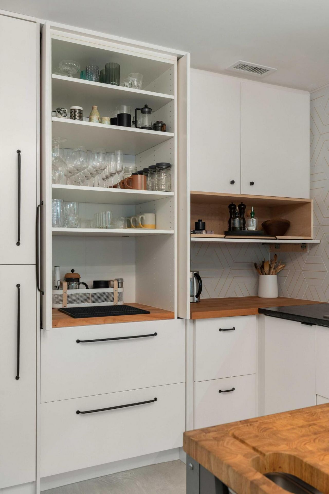 1515 N Lakeshore Drive Photo 19