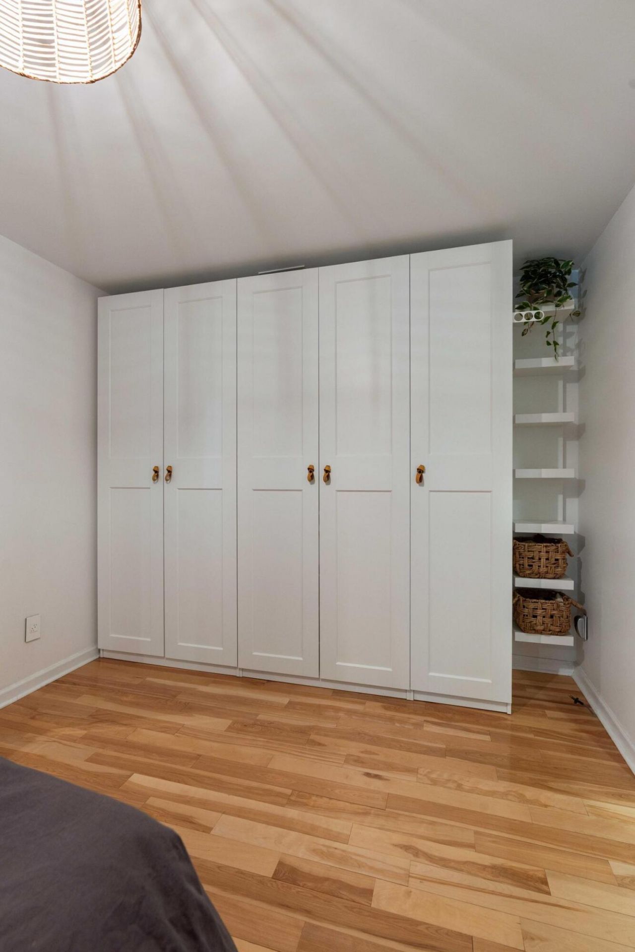 1515 N Lakeshore Drive Photo 28