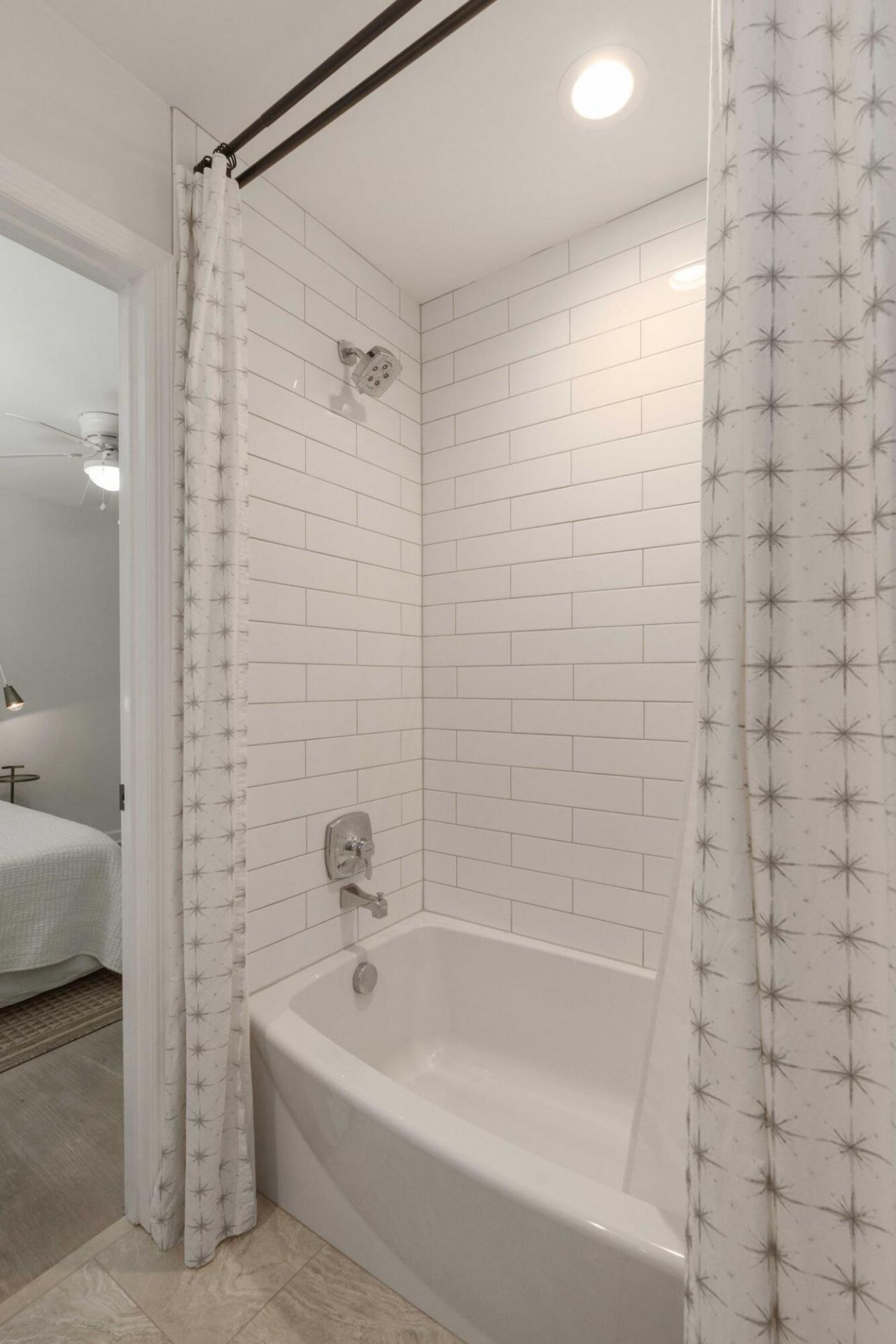 1515 N Lakeshore Drive Photo 39