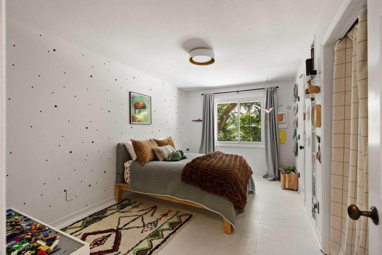 1515 N Lakeshore Drive Photo 43