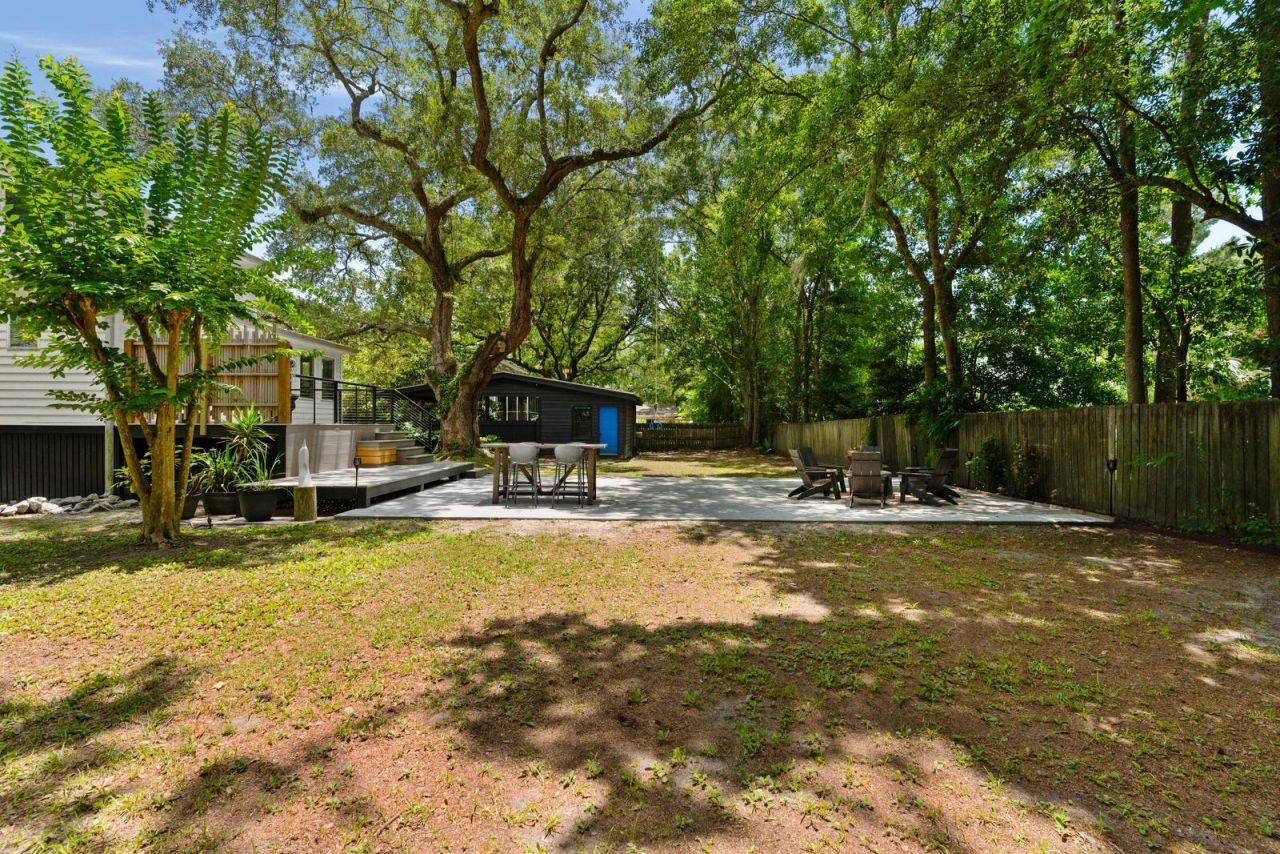 1515 N Lakeshore Drive Photo 62