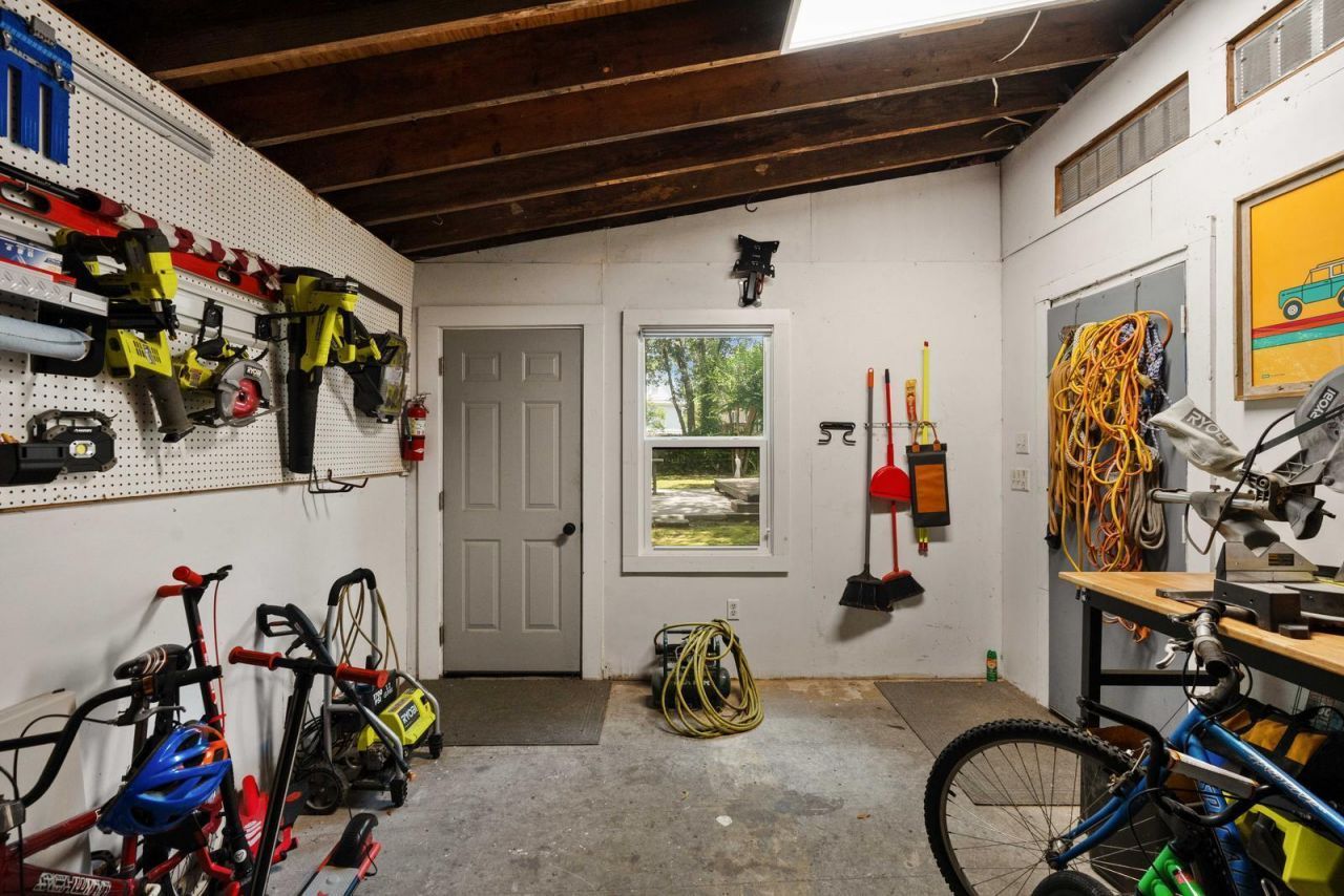 1515 N Lakeshore Drive Photo 73