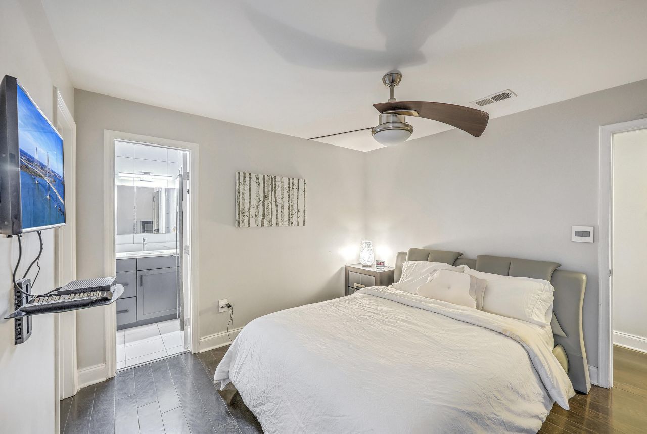 188 Midland Parkway Photo 15