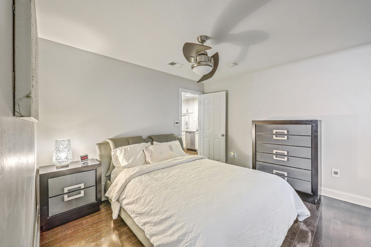 188 Midland Parkway Photo 16