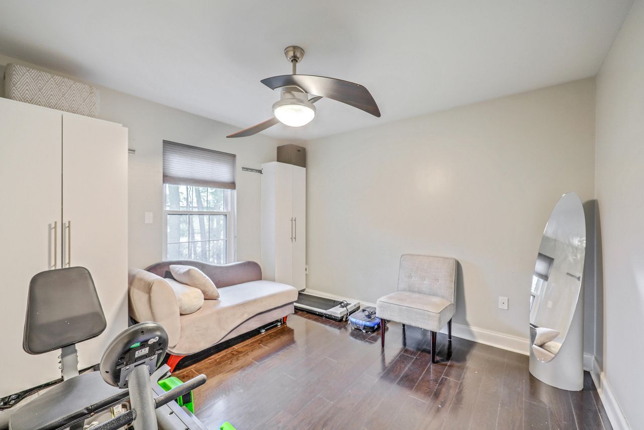 188 Midland Parkway Photo 20