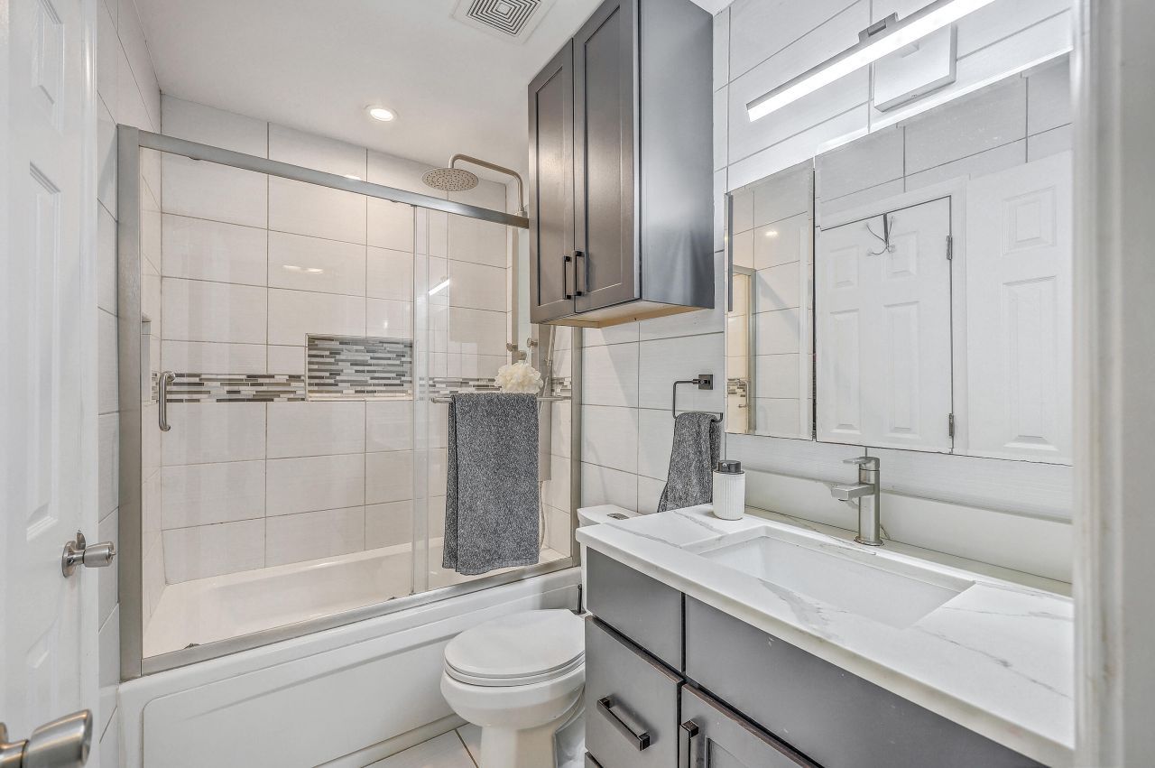 188 Midland Parkway Photo 21