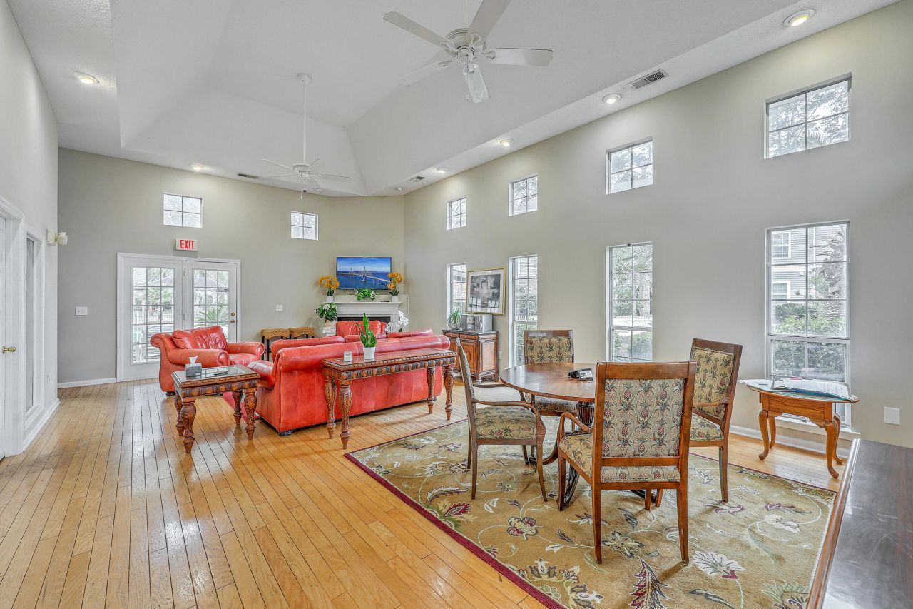 188 Midland Parkway Photo 30