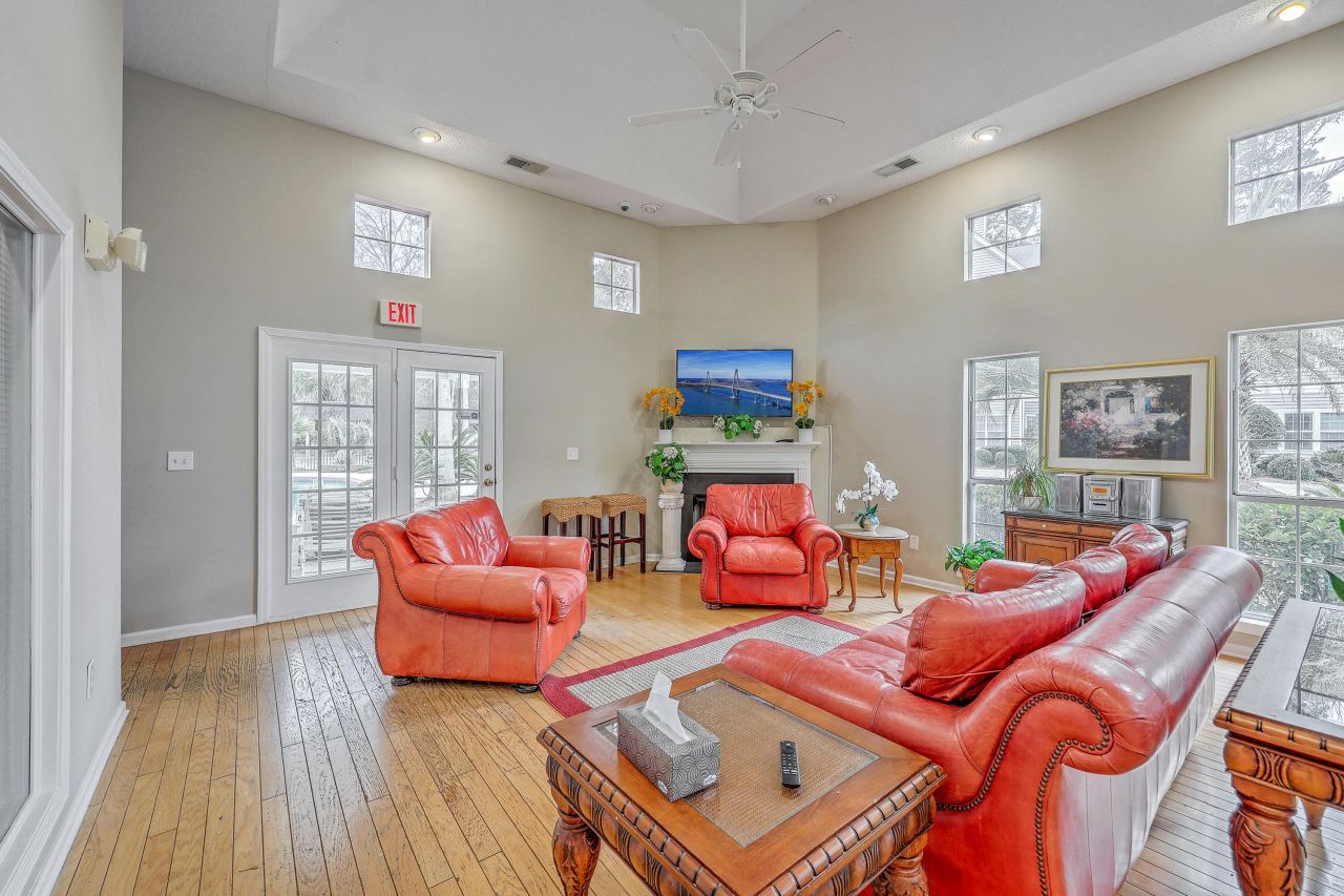 188 Midland Parkway Photo 31