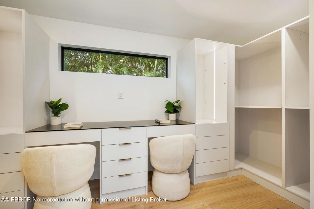 350 Colonial Road, West Palm Beach, FL 33405 Photo