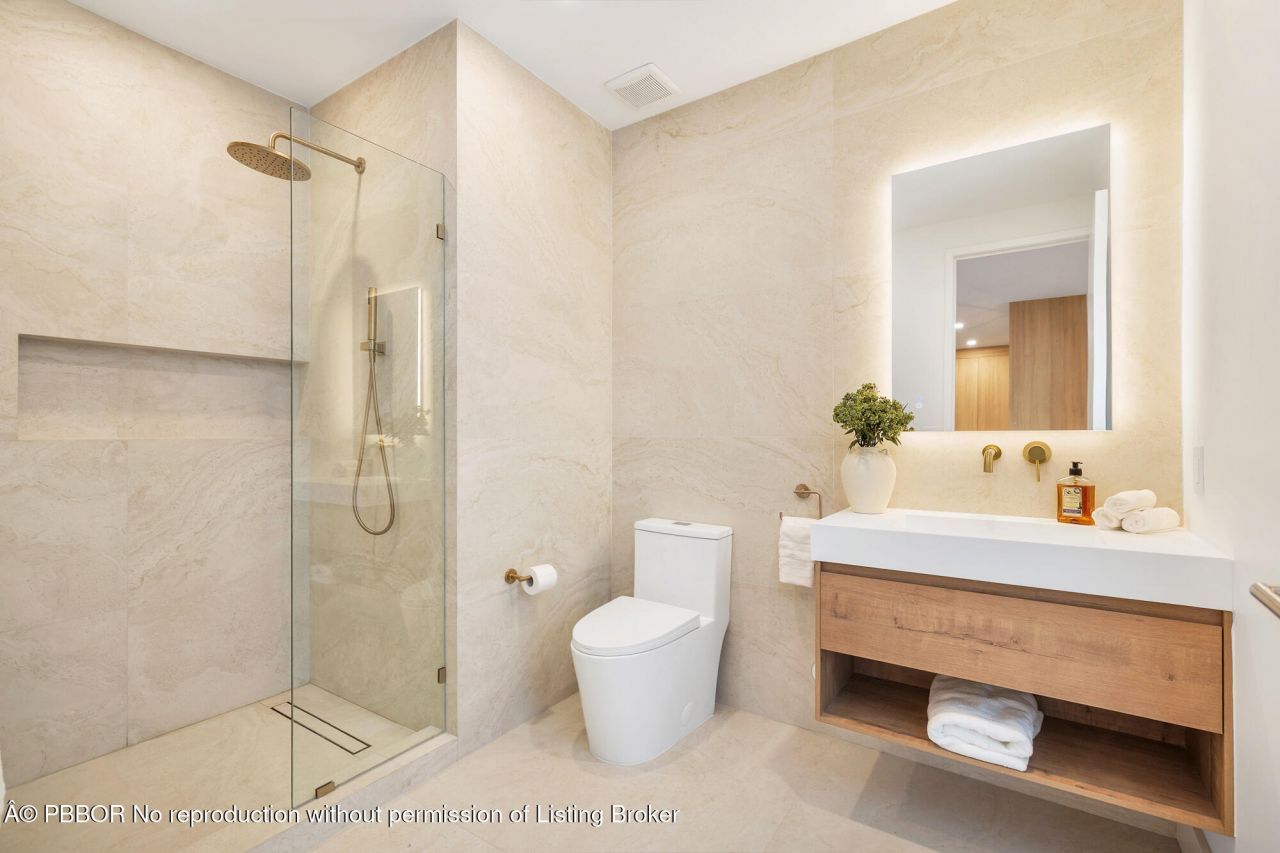 350 Colonial Road, West Palm Beach, FL 33405 Photo