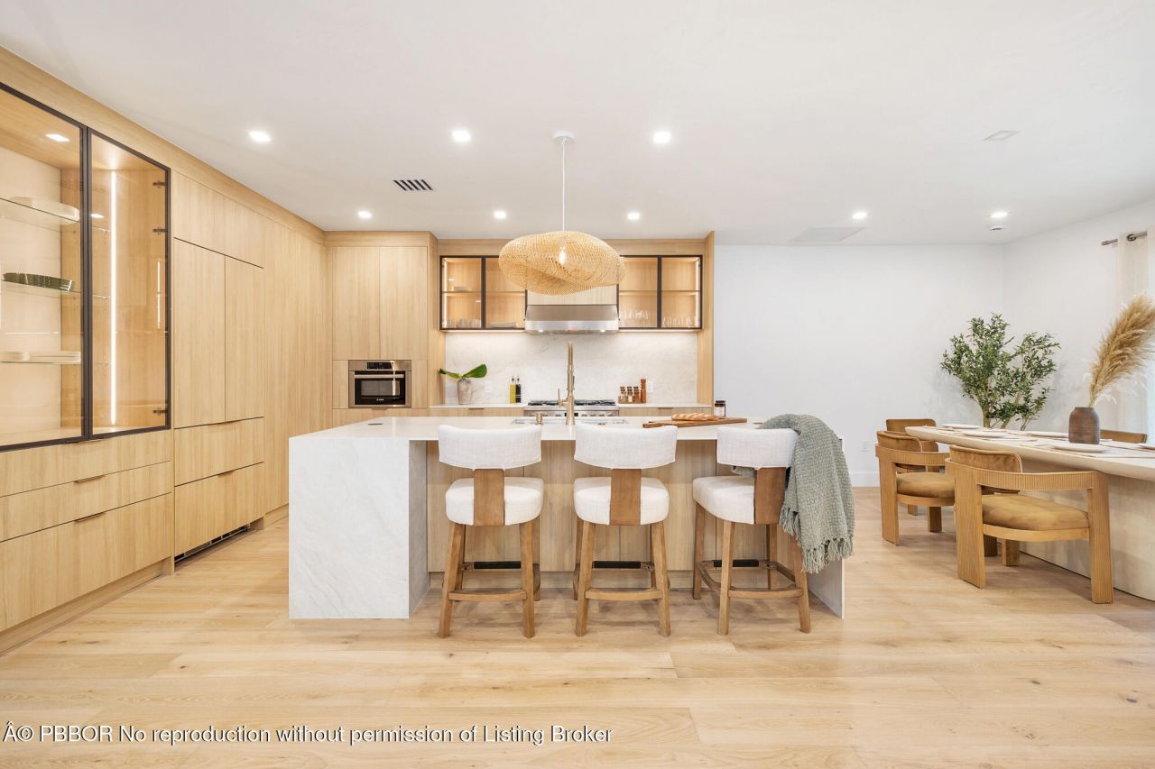 350 Colonial Road, West Palm Beach, FL 33405 Photo