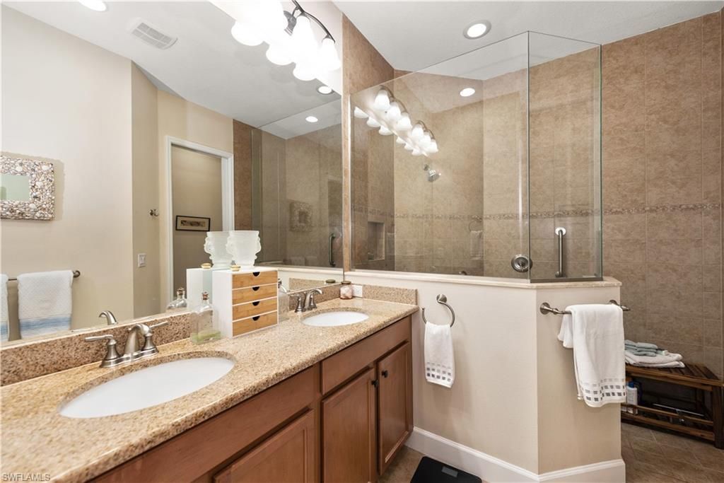 9155 Isla Bella Cir, Bonita Springs, FL 34135 Photo