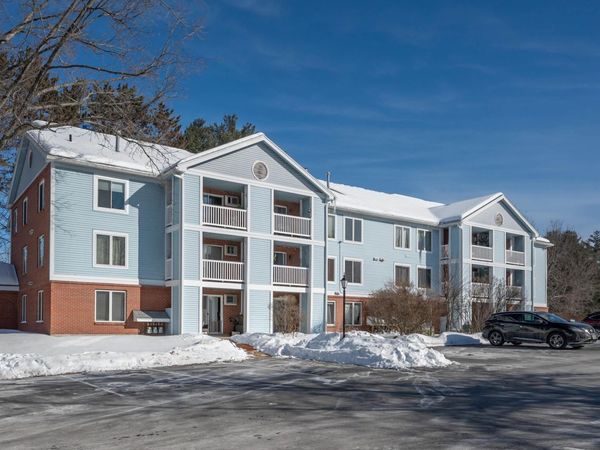 2 Timberwood Drive, Unit 103, Goffstown, NH 03045