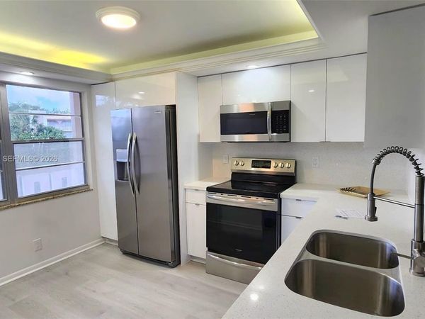 2304 Lucaya Ln, Unit G3, Coconut Creek, FL 33066