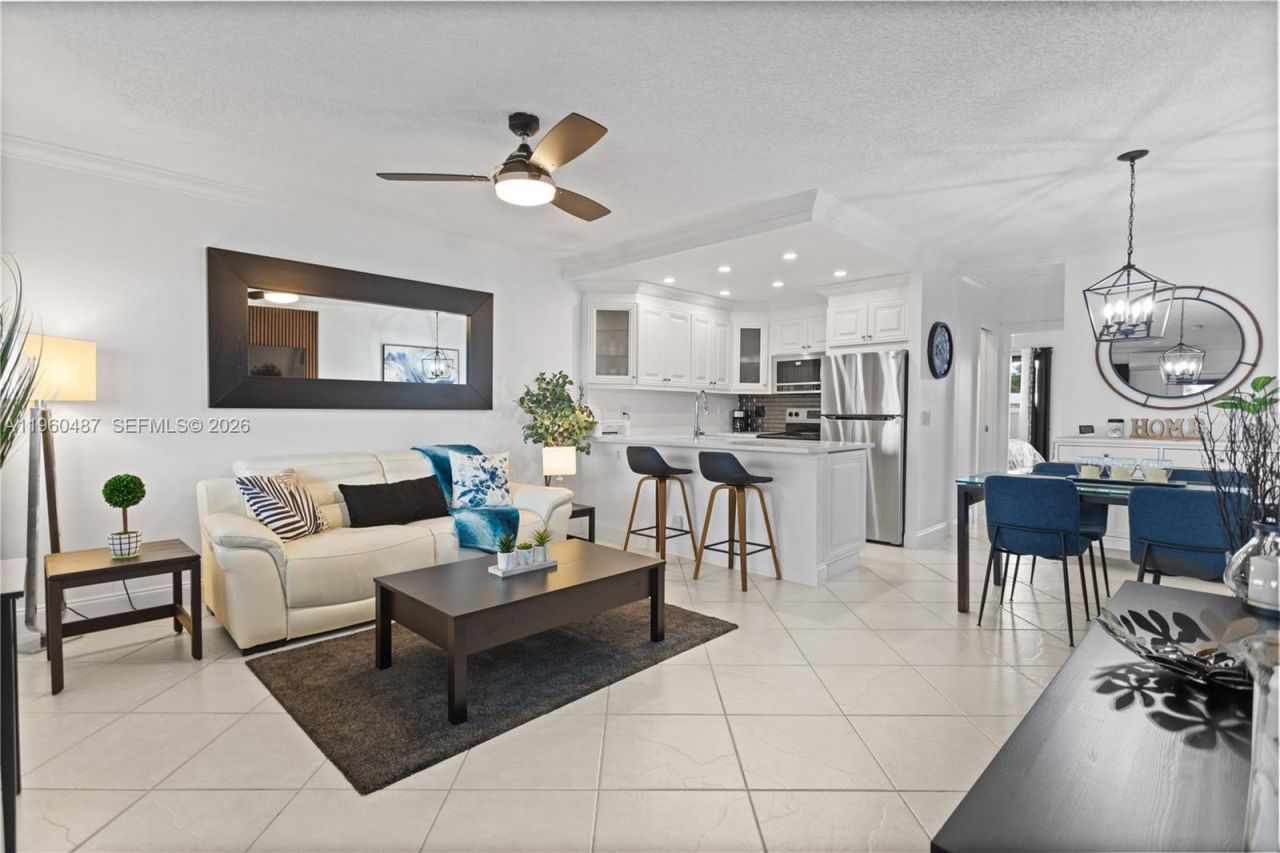 815 SW 11th Ave, Unit 18G, Hallandale Beach, FL 33009 Photo