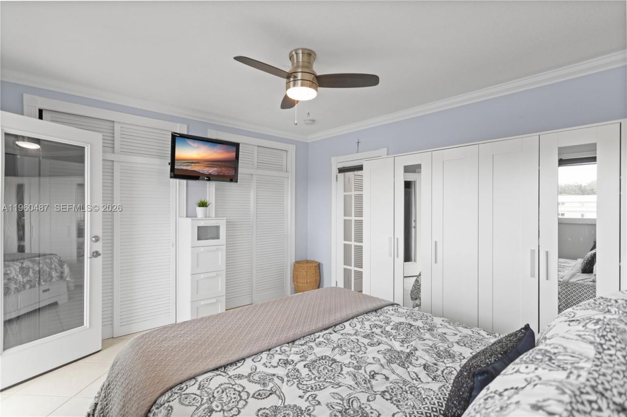 815 SW 11th Ave, Unit 18G, Hallandale Beach, FL 33009 Photo