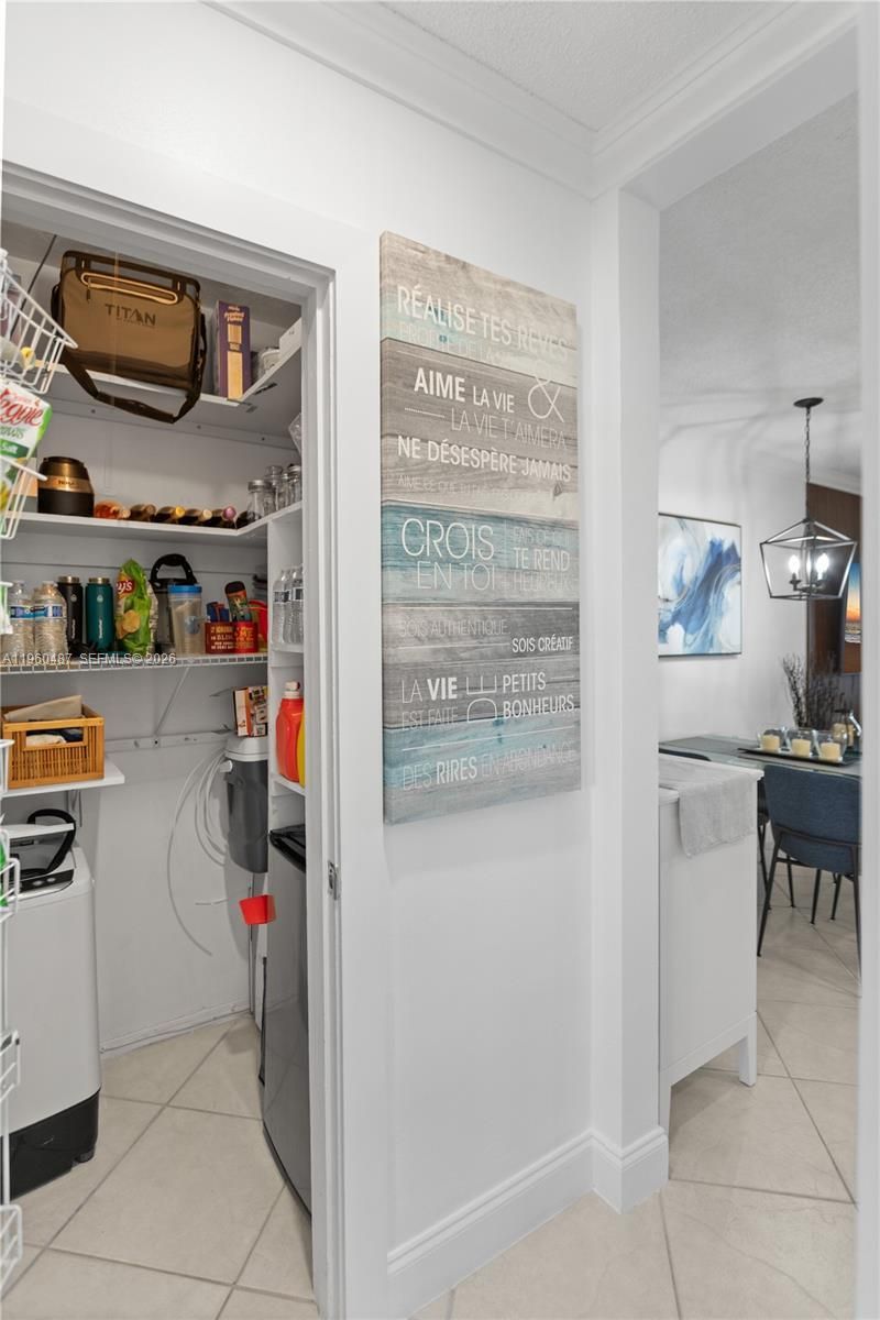 815 SW 11th Ave, Unit 18G, Hallandale Beach, FL 33009 Photo