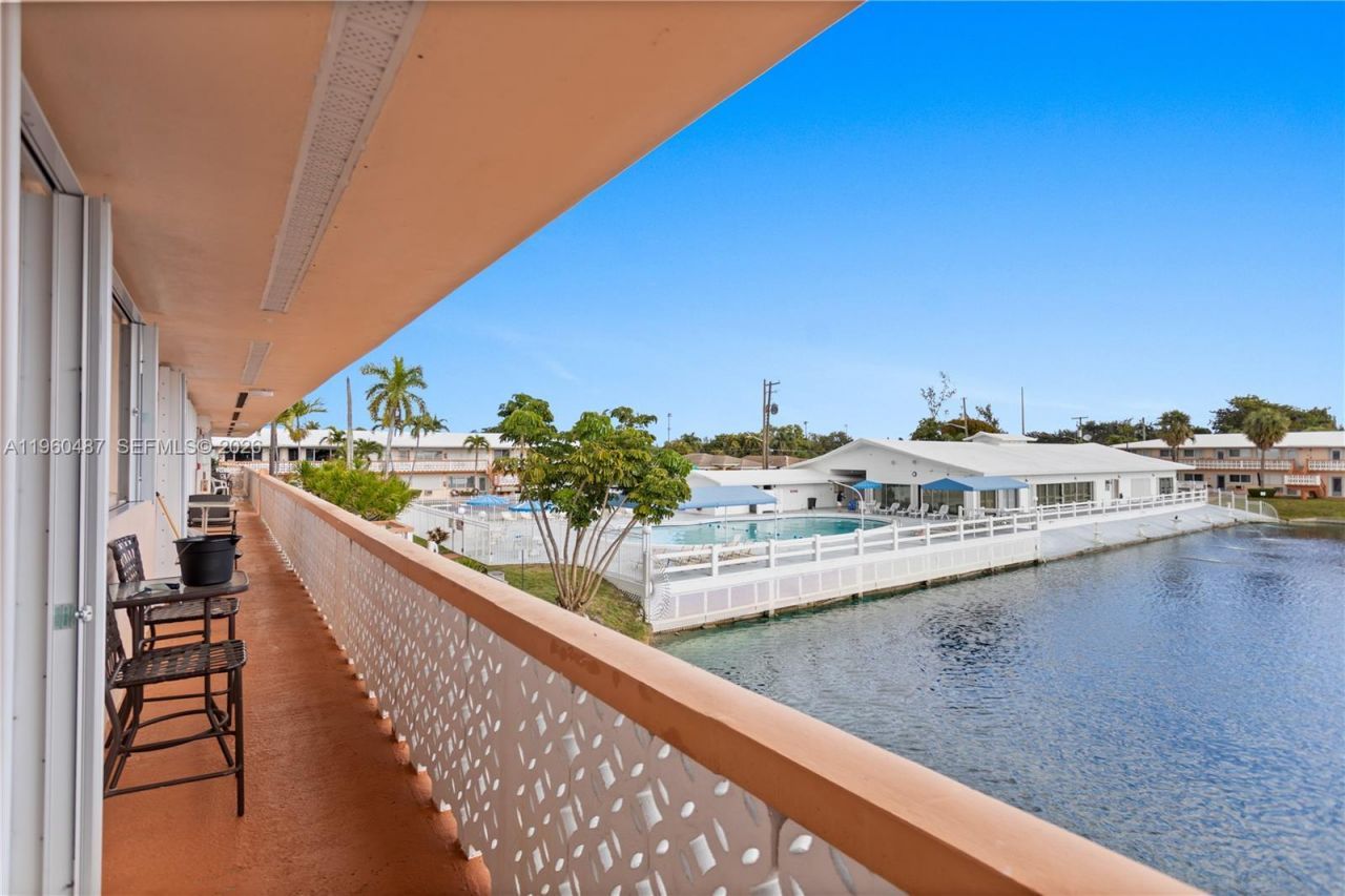 815 SW 11th Ave, Unit 18G, Hallandale Beach, FL 33009 Photo