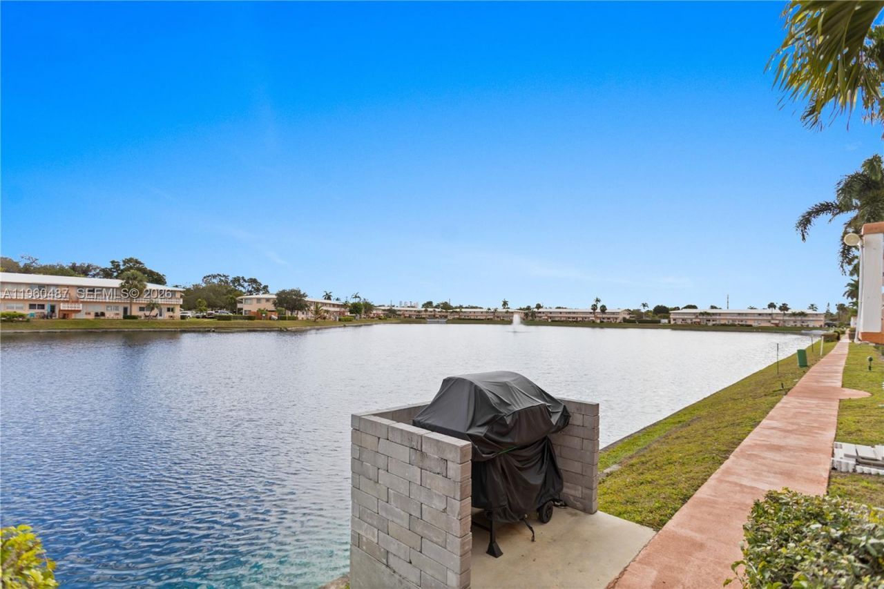 815 SW 11th Ave, Unit 18G, Hallandale Beach, FL 33009 Photo