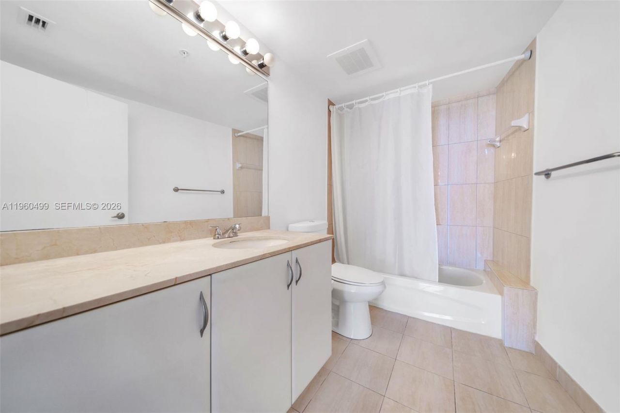 1750 N Bayshore Dr, Unit 2001, Miami, FL 33132 Photo