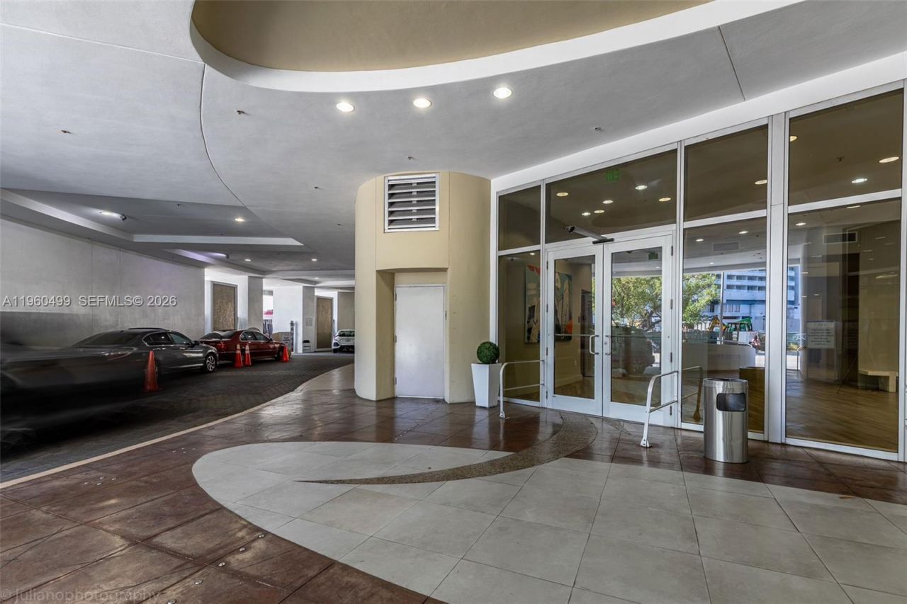 1750 N Bayshore Dr, Unit 2001, Miami, FL 33132 Photo