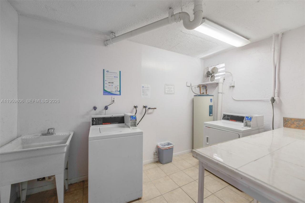 400 NE 12th Ave , Unit 505, Hallandale Beach, FL 33009 Photo