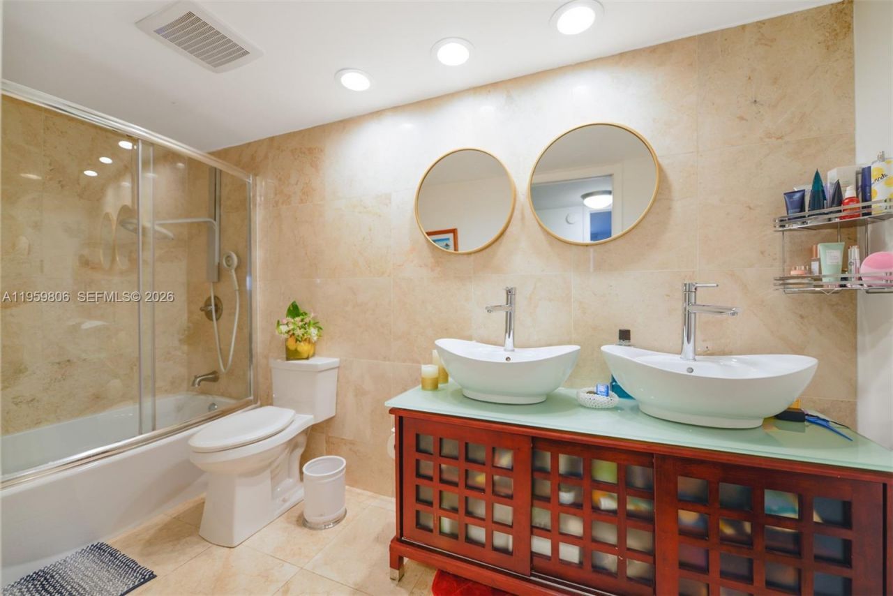 400 NE 12th Ave , Unit 505, Hallandale Beach, FL 33009 Photo