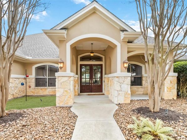 108 Standing Oak DR, Georgetown, TX 78633