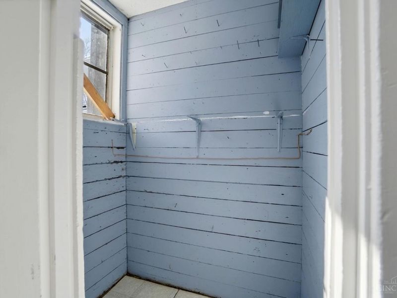 21 Chalmers Court, Greenhills, OH 45218 Photo 14