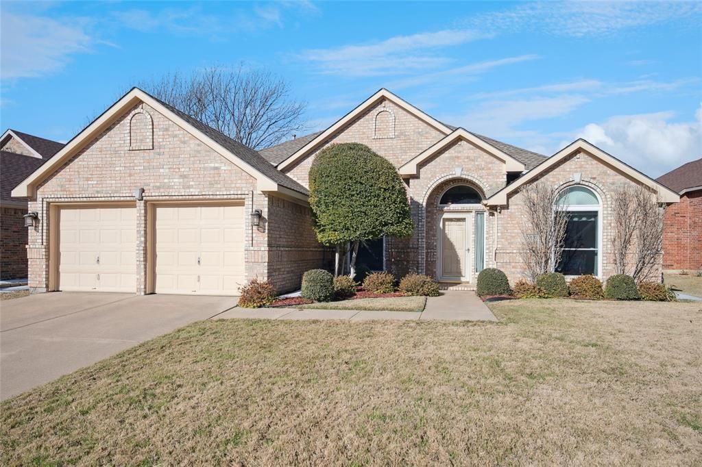 5501 Mt Mckinley Road, Fort Worth, TX 76137 Main Photo