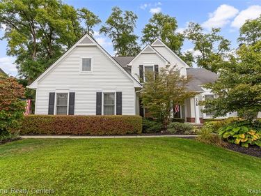 2028 Applebrook Drive, Commerce Twp, MI 48382