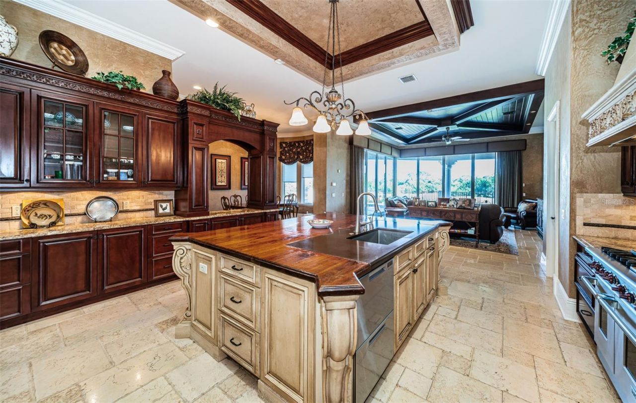 9209 Silverthorn Road, Seminole, FL 33777 Photo