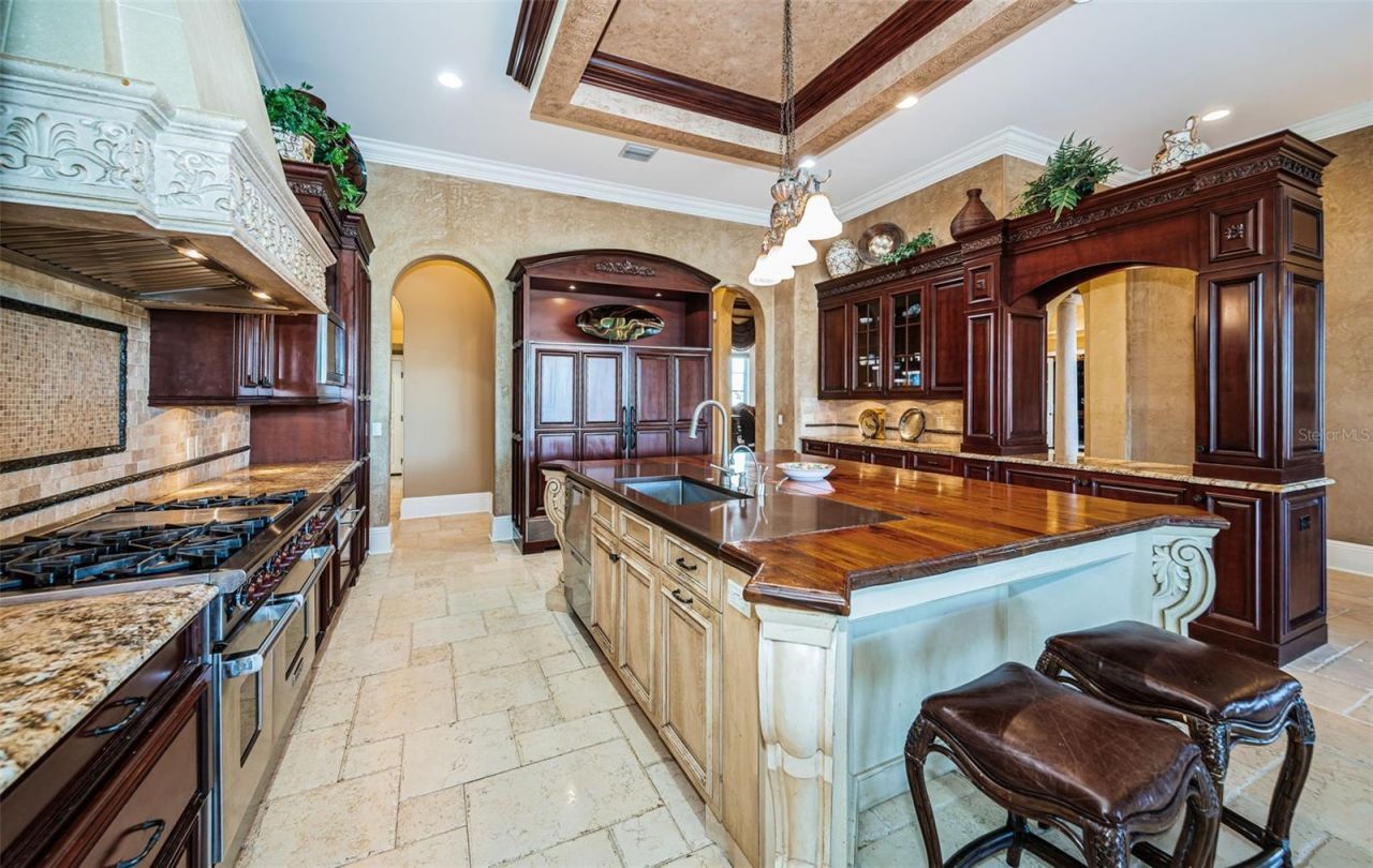 9209 Silverthorn Road, Seminole, FL 33777 Photo