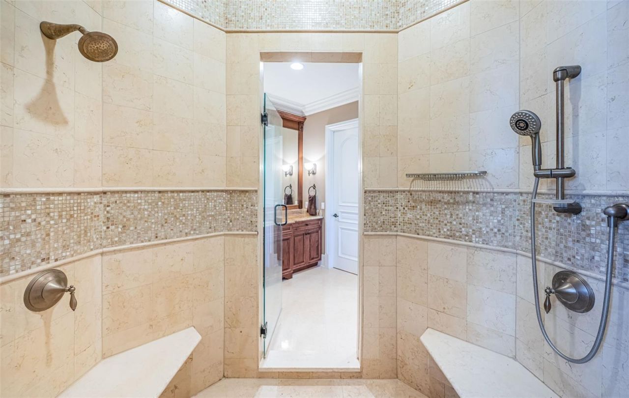 9209 Silverthorn Road, Seminole, FL 33777 Photo