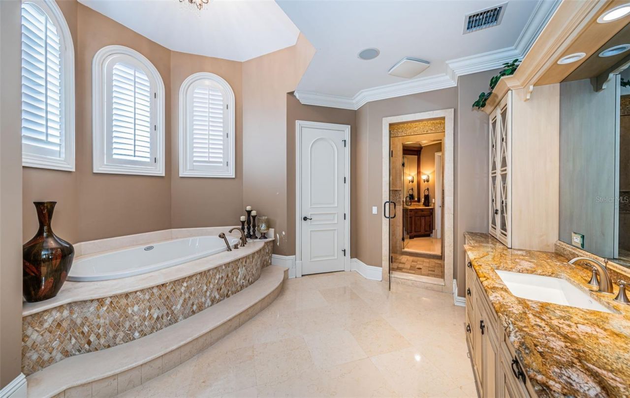 9209 Silverthorn Road, Seminole, FL 33777 Photo