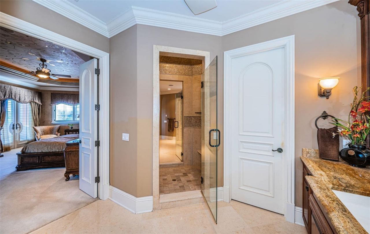 9209 Silverthorn Road, Seminole, FL 33777 Photo