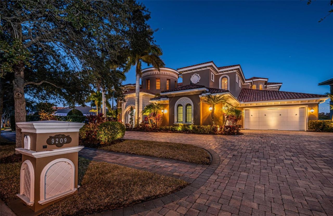 9209 Silverthorn Road, Seminole, FL 33777 Photo