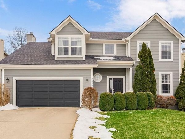 21703 W 57th Terrace, Shawnee, KS 66218