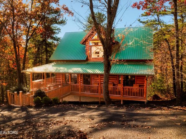 2017 Smoky Cove Rd, Sevierville, TN 37876