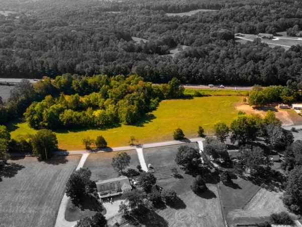 1210 Garton Road, Burns, TN 37029