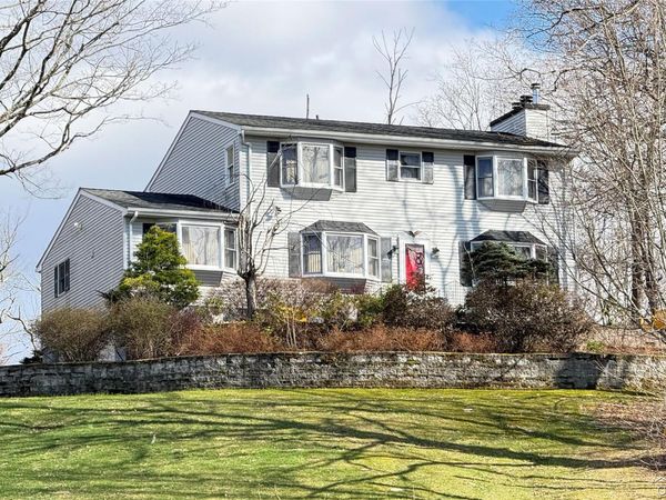 4 Chaucer Road, Staatsburg, NY 12580