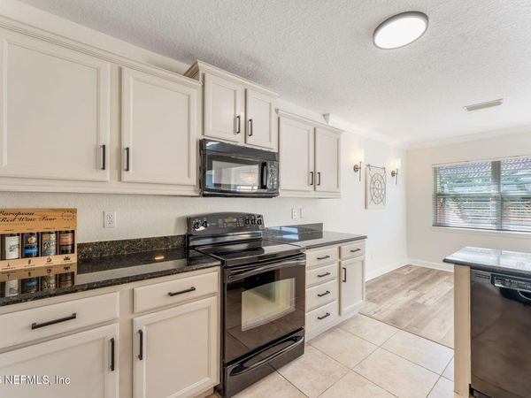 200 LAGUNA VILLAS Boulevard, Unit C32, Jacksonville Beach, FL 32250