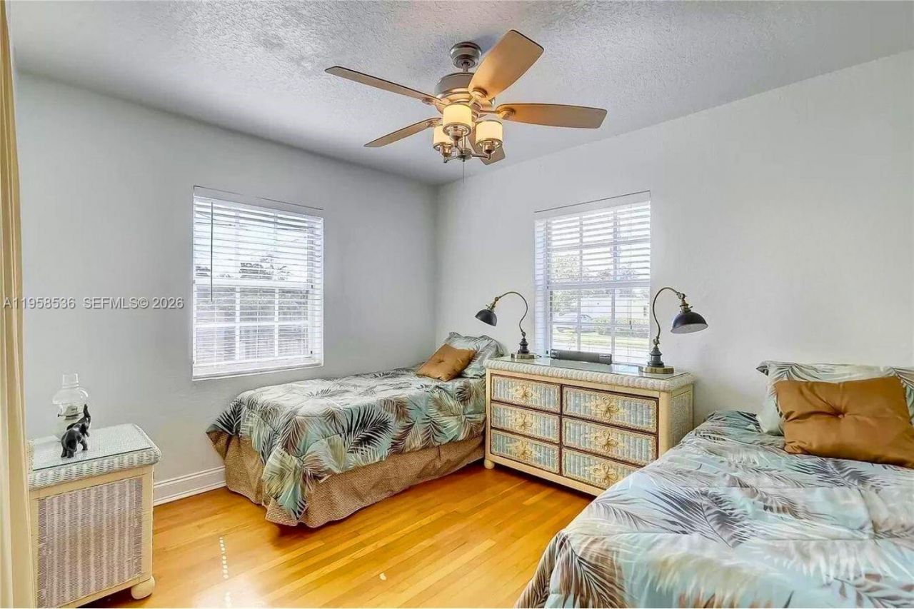 1825 N 24th Ave , Hollywood, FL 33020 Photo